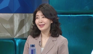 여에스더, 회사 연 매출 1000억 달성 비결?…유산균·영양제 사업 재조명