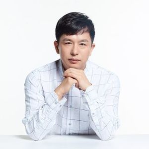 &apos;설강화 옹호&apos; 이지성 작가, "운동권이 간첩에게 교육받은 건 팩트" 발언에 국가보안법 위반 혐의로 고발당해