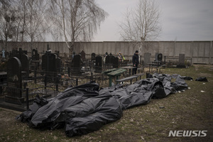 "사망자 너무 많아, 채소밭과 앞마당에 묻을 수 밖에"…참혹한 부차 상황(러시아 우크라이나 전쟁)