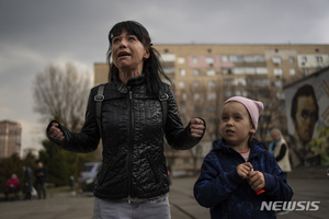 러군, 우크라 11세 소년 성폭행…엄마 묶고 강제로 보게 해(러시아 우크라이나 전쟁)