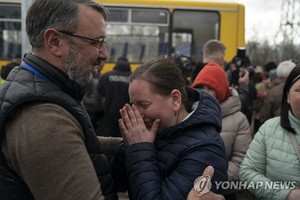 마리우폴서 탈출한 주민들 "도시가 사라졌다…거리 곳곳에 시신"(러시아 우크라이나 전쟁)