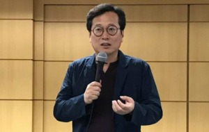 황교익 "유재석, 尹 &apos;유퀴즈&apos; 출연 결정권 없어…CJ가 나서서 보호해야"