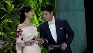 "둘이 뭐야?"…박보검-수지, 백상예술대상 비하인드 모습 화제