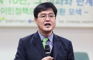 &apos;혐오발언 논란&apos; 김성회 종교다문화비서관, 자진사퇴 또는 해임 가닥…대통령실 비서관 &apos;낙마&apos; 첫 사례