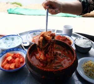 ‘생생정보’ 순창 용궐산 메기매운탕 맛집 위치는? 빠가탕-메기찜-빙어튀김 外