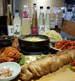 ‘생방송오늘저녁’ 서울 신림동 보쌈·고기김치전·매콩 맛집 위치는? 막걸리 빚는 주막 양조장!