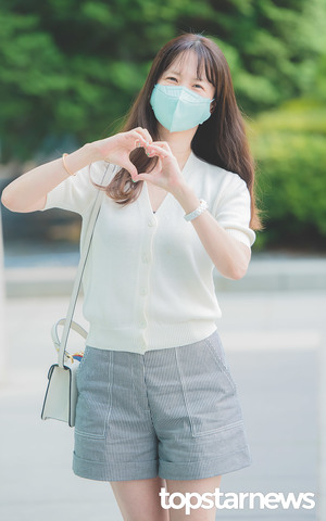 [HD포토] 박소현, ‘사랑을 드려요’ (박소현의 러브게임 출근길)