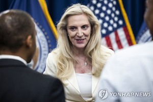 연준 부의장, &apos;테라 사태&apos; 예로 들며 "가상화폐 규제가 중요"