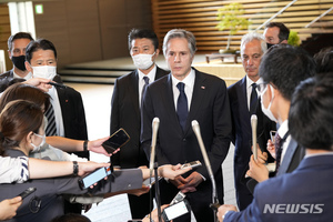 블링컨, &apos;아베 총격 사망&apos; 위로차 방일…기시다 면담(종합)