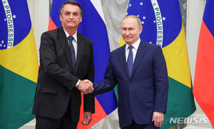 브라질 보우소나루 "러시아산 경유 싸게 구입하기 위해 협상중"