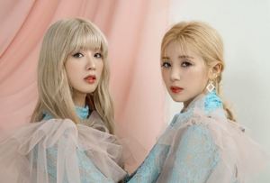 에이핑크 유닛 초봄, &apos;아돌라스쿨 19대 홍보모델&apos; 도전