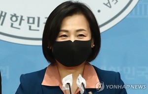 윤석열 대통령실 사적채용 논란에 민주당 "고양이에 생선 맡기는게 더 안전"