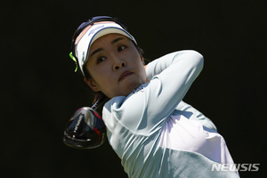 강혜지, LPGA 팀 대회서 3R 공동 3위…선두와 6타 차