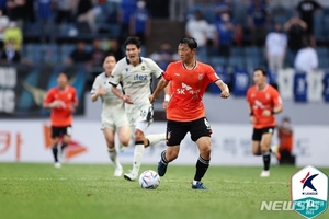 프로축구 제주 최영준, 6월 이달의 퍼포먼스상 수상