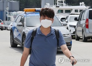 이준석, 윤석열-권성동 &apos;내부총질&apos; 문자논란에 &apos;양두구육&apos; 응수…불편한 심기 표출