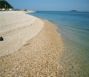 우리만 가고 싶다 그 섬...몽글밭·솔밭·조약돌·은모래 해변