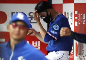 삼성 라이온즈 허삼영 감독, 자진 사퇴…박진만 대행