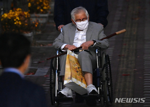 신천지 이만희, &apos;코로나 방역 방해&apos; 대법 선고…1·2심 무죄