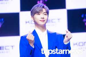 강다니엘, 코로나19 확진…일본 출국 일정→&apos;스맨파&apos; 촬영 취소 (전문)