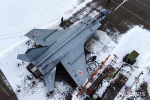핀란드 "러 MiG-31 전투기 2대, 영공 침범…조사 착수"