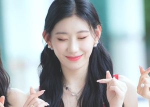 “무증상으로 격리 중” 있지(ITZY) 채령, 6개월만 코로나19 재확진…스케줄 불참 (전문)