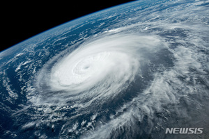 11호 태풍 힌남노, "만조 겹쳐 해일 위험"…6일 오전7시 전후 남해안 상륙