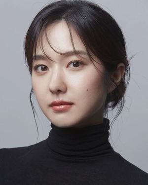 “가을 새 프로필”…‘전현무와 결별’ 아나운서 출신 방송인 이혜성, 새 프로필 촬영 근황 공개