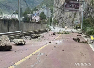 중국 쓰촨지진 실종자 35명으로 늘어…사망자 74명