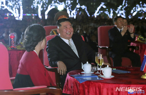시진핑·푸틴, 北정권수립일에 김정은에 축전…"좋은 동지·좋은 친구"