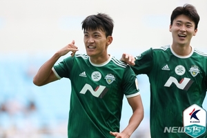 전북, 대구 5-0 꺾고 5경기 만에 승리…강원 6위로(종합2보)