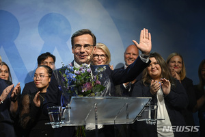 스웨덴 야당 우파연합, 집권 좌파연합에 역전 박빙 우세