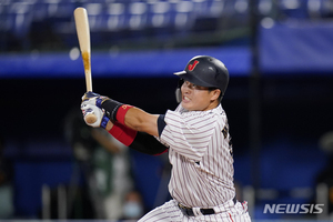 무라카미 55호포 일본인 한 시즌 최다 홈런…왕정치와 타이