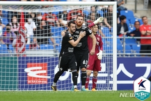 울산, 인천과 0-0 무승부…전북과 승점 5점 차로 좁혀져(종합)