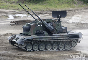 독일, 우크라에 로켓 200발·탱크 등 무기 추가 지원