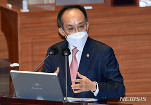 추경호 "한미 통화스와프, 외화건전성 도움…가능성 언급 부적절"