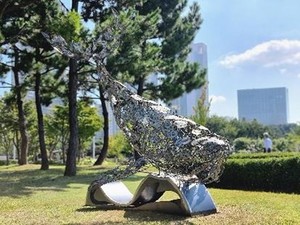포스코건설, 폐자원으로 제작한 공공조형물 전시회 개최