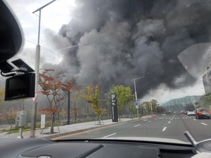 대전 현대아울렛 화재, 사망사 4명으로 늘어…오후 3시 완진
