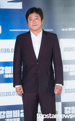 곽도원 &apos;후배 배우 폭행&apos; 의혹에 소속사 측 "확인되지 않은 추측 자제 부탁"