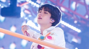 ‘샤잠 Prince’ 방탄소년단 진, 샤잠 10주째 1위 기록…전 세계 아티스트 중 최장 1위