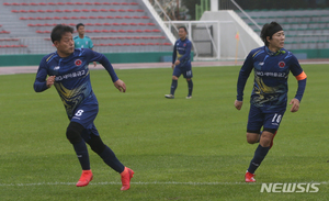 최수종·김재엽·배도환·김지호 양구서 축구실력 뽐내