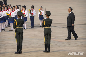 "시진핑, 2030년대까지 美에 승리할 군사력 갖추려 한다"