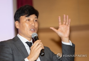 ‘국민 타자’ 이승엽, 두산 11대 감독…3년 계약→연봉은?