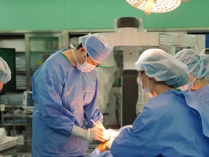 건양대병원, 로봇으로 유방 전체절제술·재건수술 동시에