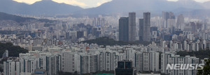 서울 아파트 실거래가지수 두 달 연속 급락…금융위기 이후 처음