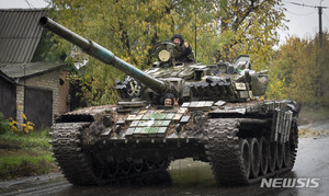 우크라전 246일, 헤르손서 대피지속…푸틴 핵위협