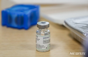 식약처, 모더나 &apos;BA.4‧5&apos; 대응 코로나 2가 백신 사전검토 착수