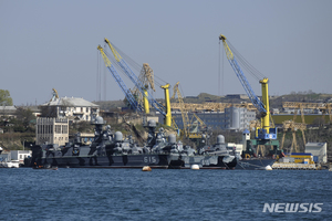 EU, "러시아는 흑해항 수출합의 불참선언을 철회해야"