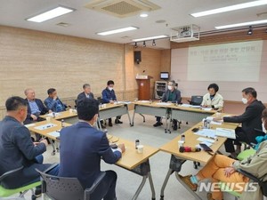 강진 다산 정약용·영랑 김윤식 선생 동상 이전 &apos;속도&apos;