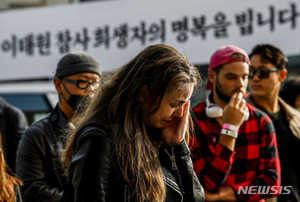 [이태원 참사] 오후 9시 15분터 관리 필요 신고 수 건…참사 막을 기회 있었지만 대처는 없었다