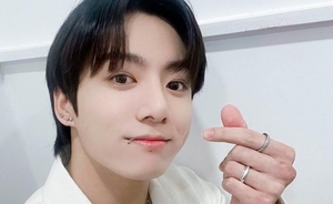 방탄소년단 정국 필리핀 팬베이스, 태풍 &apos;날개&apos; 피해 지역 &apos;후원 물품&apos; 기부...&apos;따뜻·훈훈&apos; 선한 영향력